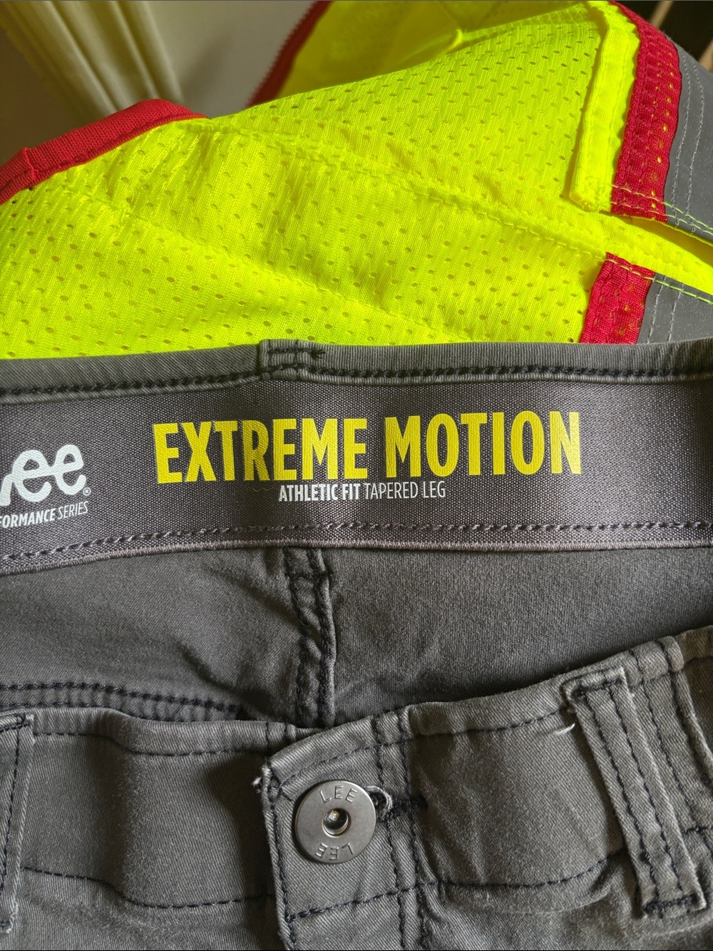 Lee Extreme Comfort Men's Straight Jeans Grey 38x30 - Picture 3 of 4